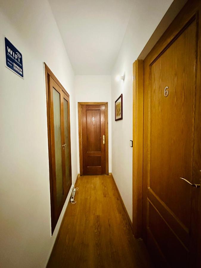 Punta Me Rooms Near The Gran Via Madrid Exterior foto